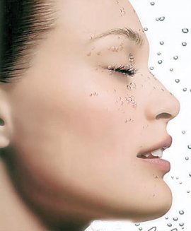 揭秘皮膚保養秘訣 科學去角質與面膜的正確使用指南